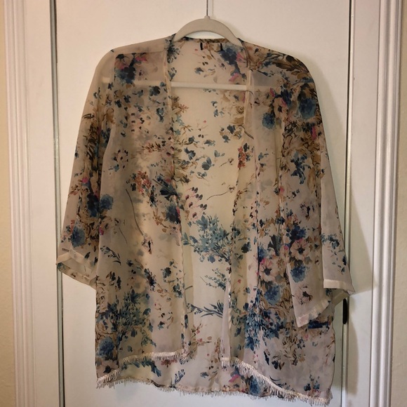 Sweaters - Beautiful shear cardigan tan size Sm-Med